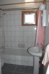 Koupelna v ubytování Marion Hotel