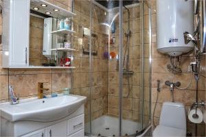 Ένα μπάνιο στο VIP-Apartments Angel palas +77 φωτογραφίες