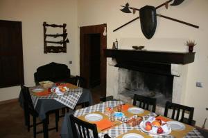 Restoran ili drugo mesto za obedovanje u objektu Valle del Belvedere