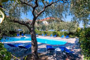 Басейн в или близо до Hotel Thetis + 53 снимки