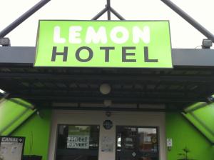 Certifikát, hodnocení, plakát nebo jiný dokument vystavený v ubytování Lemon Hotel - Tourcoing