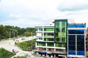 Foto da galeria de Everest Holiday Inn em Kathmandu