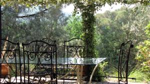Zahrada ubytování Appartement en pleine nature avec piscine chauffée