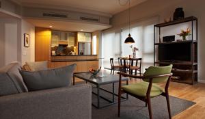 Kuchyň nebo kuchyňský kout v ubytování E&O Residences Kuala Lumpur