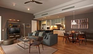 Kuchyň nebo kuchyňský kout v ubytování E&O Residences Kuala Lumpur