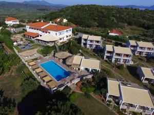 Bazén v ubytovaní Hotel Navarone alebo v jeho blízkosti