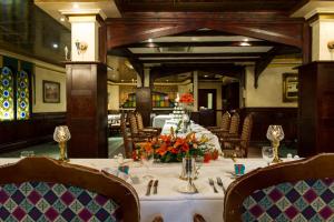 Ruang duduk di Prince Rupert Hotel