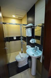 Ванная комната в Hotel Formosa Daet