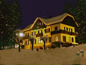 Budynek, w którym mieści się hotel