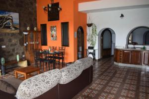 A seating area at Holiday Home El Brezal