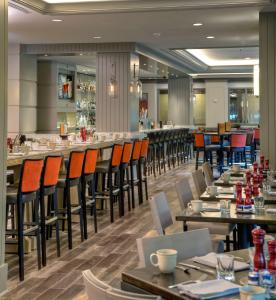 A restaurant or other place to eat at Hyatt Regency Reston