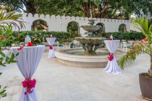 Сад в Park Hyatt Zanzibar
