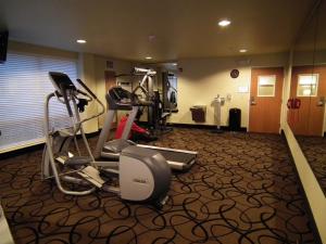 Fitness centrum a/nebo fitness zařízení v ubytování Aspen Suites Hotel Juneau