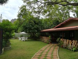 Zahrada ubytování Thal Sewana Home Stay