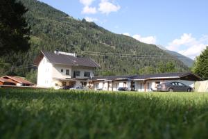Fotografia z galérie ubytovania Ferienwohnung Fam. Bidner v Flattach