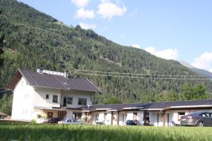 Fotografia z galérie ubytovania Ferienwohnung Fam. Bidner v Flattach