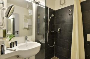 Koupelna v ubytování Landhotel Schnuck