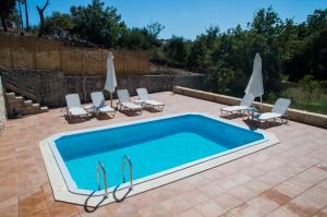 Bazén v ubytování Horizon Villa Kastellos Rethymno nebo v jeho okolí