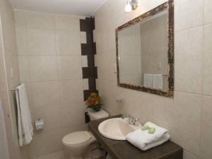 Ένα μπάνιο στο Hostal Samichay +34 φωτογραφίες
