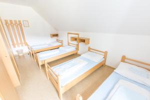 Voodi või voodid majutusasutuse Jugendgästehaus Ulrichsberg toas