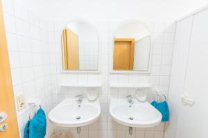 Vannituba majutusasutuses Jugendgästehaus Ulrichsberg