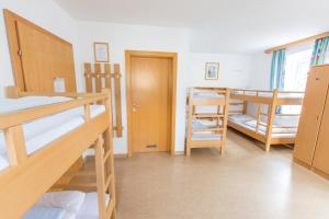 Voodi või voodid majutusasutuse Jugendgästehaus Ulrichsberg toas