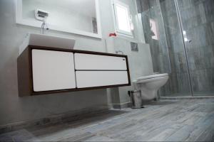 Bilik mandi di Royal Lea Apartmens +38 gambar