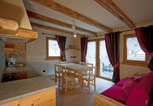 A seating area at Chalet Teo e Marianna