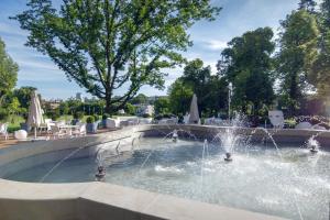 Basen w obiekcie Relais & Châteaux Hotel Quadrille - Adults Only lub w pobliżu