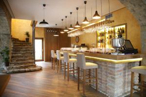 Lounge nebo bar v ubytování Garni Hotel Chicha - Winery ŠKRBIĆ