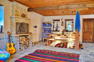 Gallery image of Kalinia Guesthouse B&B in Kovachevitsa