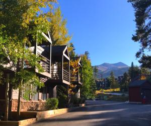 Galería fotográfica de Breck Creekside at Wildwood Suites en Breckenridge