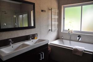 Ванная комната в Kierie Kwaak Self Catering