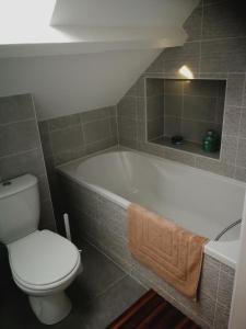 Ванная комната в Beau Rivage