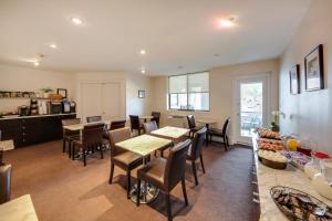 Cuina o zona de cuina de The Andrew Hotel