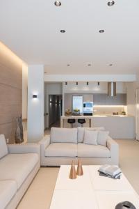 Posedenie v ubytovaní Fani Luxury Apartments Stavros