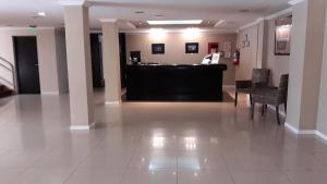 Lobby o reception area sa Hotel Casino Hue Melen