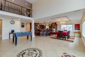 Φωτογραφία από το άλμπουμ του Beach Villa - Three Bedroom σε Rockaway Beach