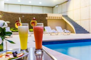 Bazén v ubytování Ribai Hotels - Barranquilla nebo v jeho okolí + 37 fotografií