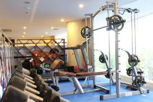 Phòng/tiện nghi tập thể dục tại Avatar Danang Hotel