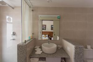 Bagno di Oasis Kathmandu Hotel