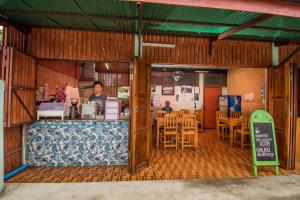 Εστιατόριο ή άλλο μέρος για φαγητό στο Sarm Mork Guest House