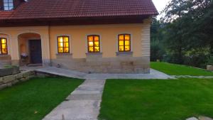 Fotografie z fotogalerie ubytování Bělský Dvůr v destinaci Bělý + 23 fotografií