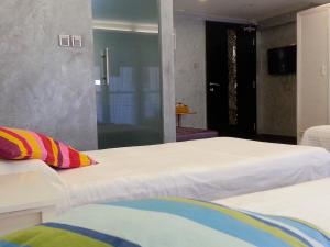 Postel nebo postele na pokoji v ubytování Espace Elastique B&B with contactless check-in