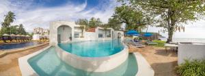 Bazén v ubytování Ocean Breeze Resort Khaolak nebo v jeho okolí