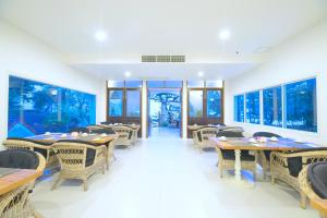 Restaurace v ubytování Ocean Breeze Resort Khaolak