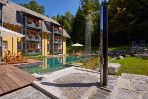 Bazén v ubytování Ferien Residenz Bergfried nebo v jeho okolí