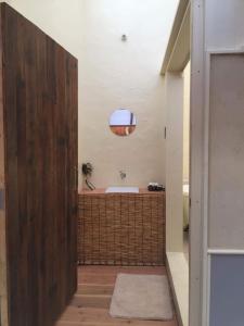 Kúpeľňa v ubytovaní Kyoto style small inn Iru