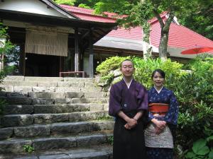 Majutusasutuse Shukubo Kansho-in Temple Sanrakuso külastajad