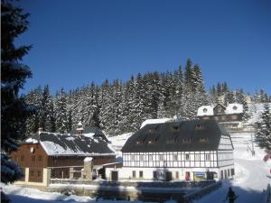 Penzion Modrava durante l'inverno